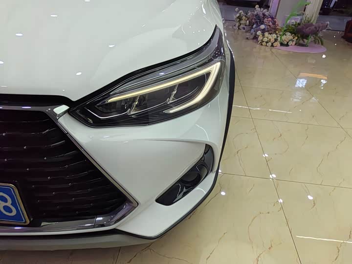 Toyota Yaris L Hatchback, 2021 — фото 8 из 9