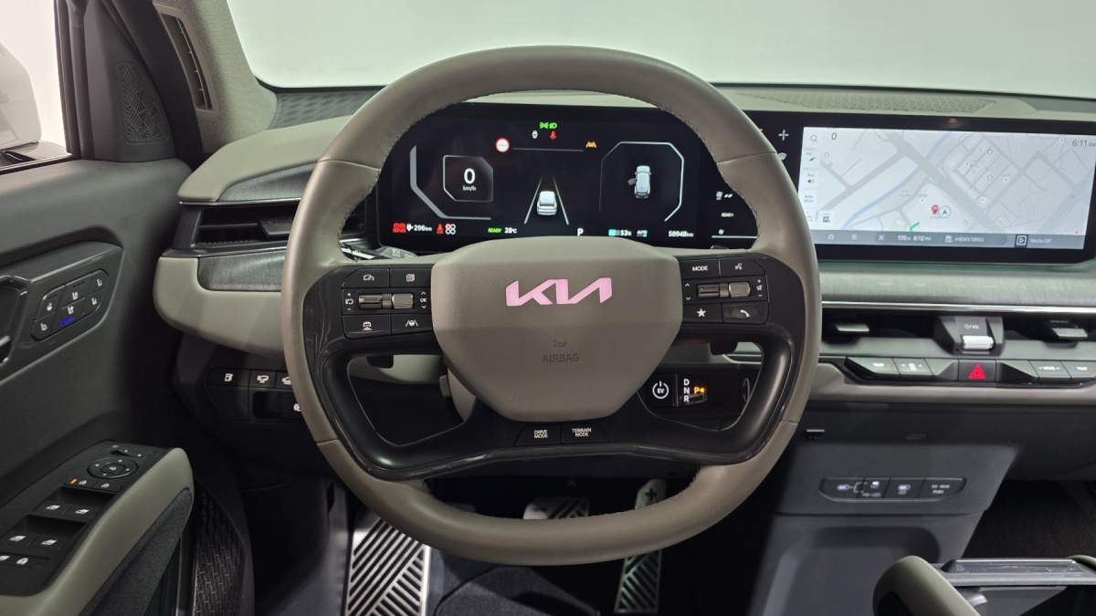 Kia EV9, 2023 — фото 12 из 12