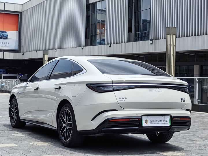 BYD Seal 07 DM-i Hybrid, 2024 — фото 5 из 9