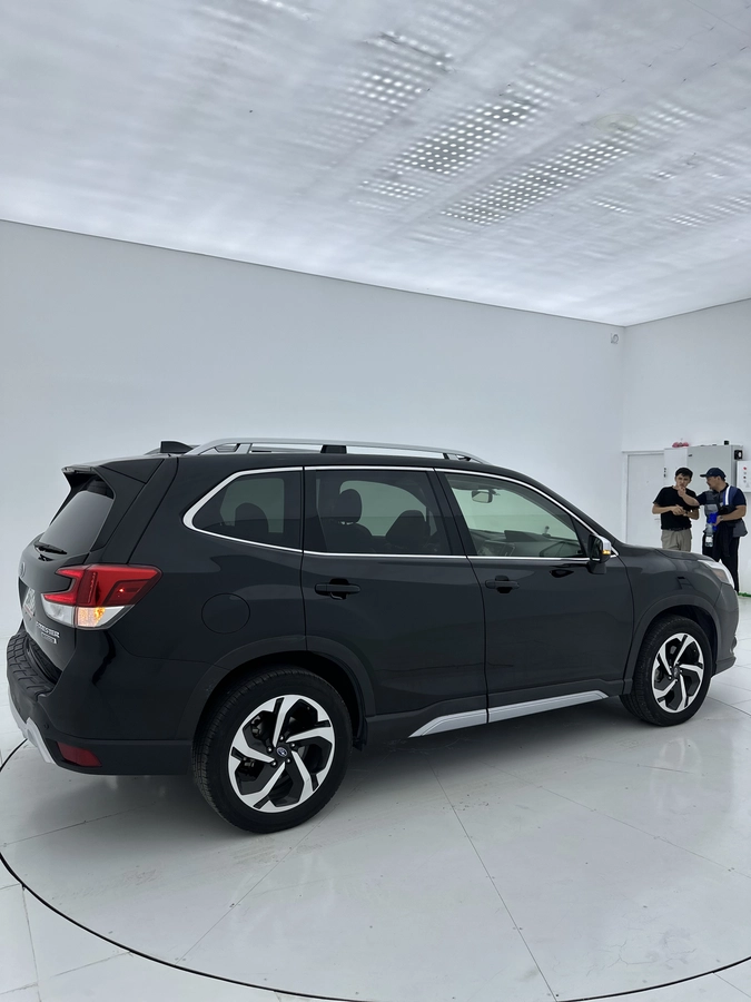 Subaru Forester, 2022 — фото 5 из 8