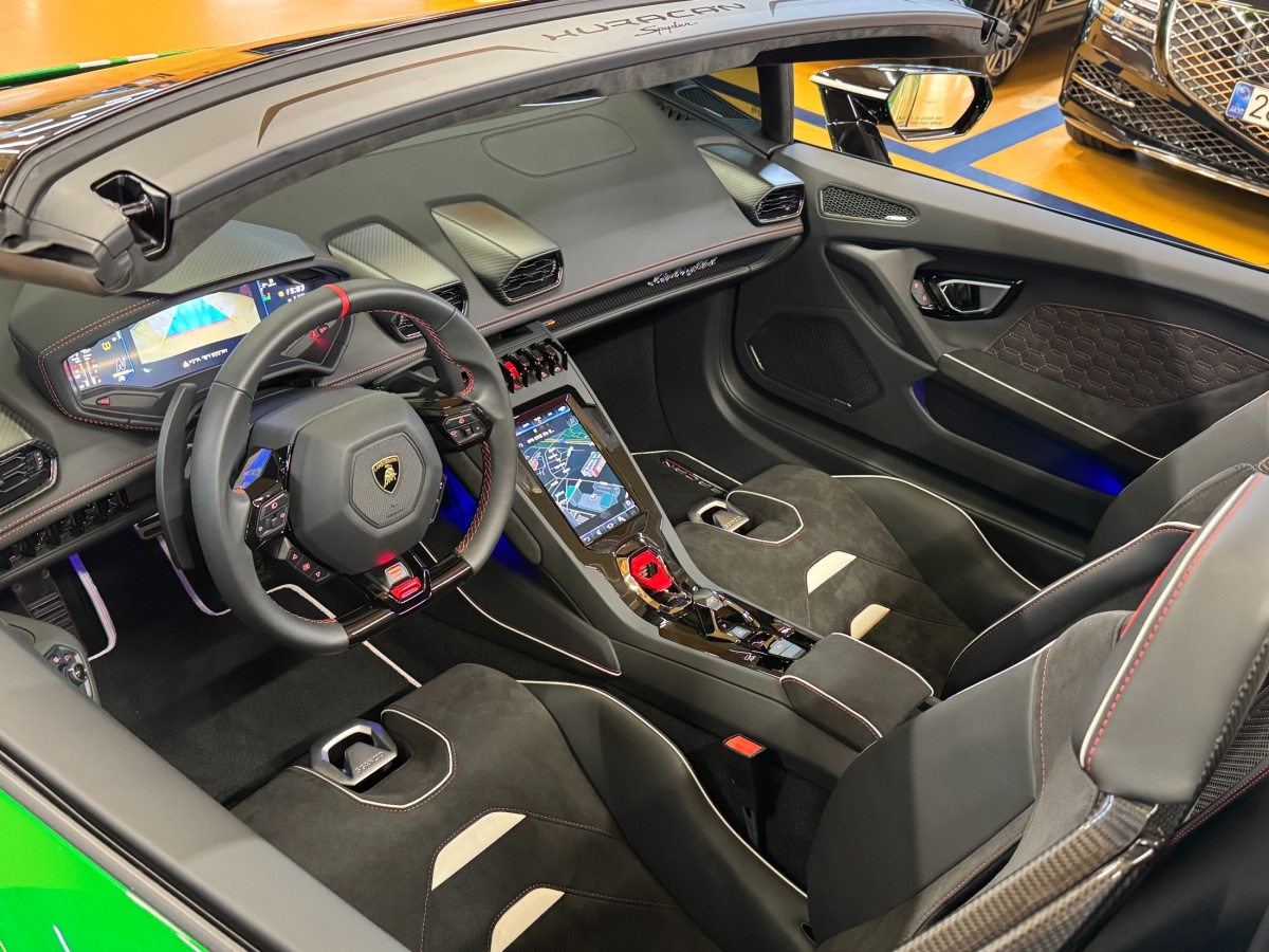 Lamborghini Huracan, 2023 — фото 12 из 12