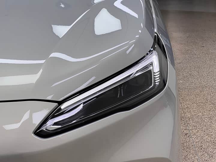 Buick GL8 Hybrid, 2025 — фото 8 из 9