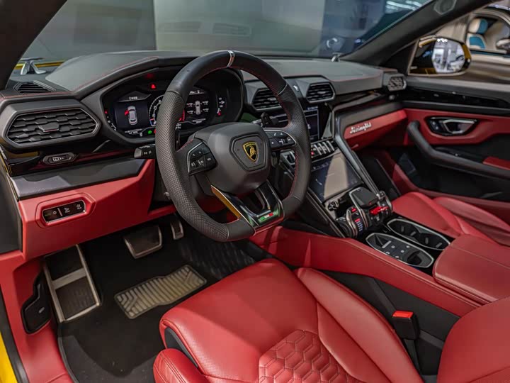 Lamborghini Urus, 2022 — фото 4 из 9
