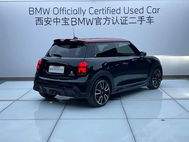 Mini Mini JCW, 2022 — фото 5 из 9