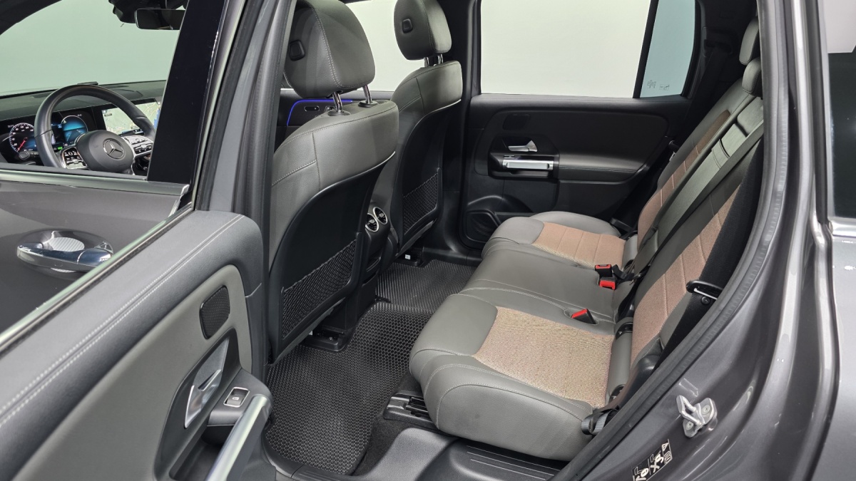 Mercedes-Benz EQB, 2023 — фото 11 из 12