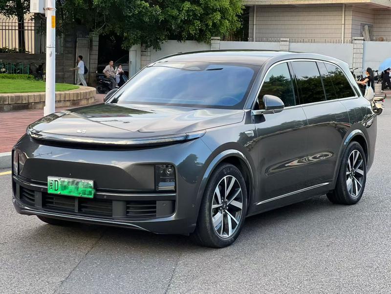 LiXiang L8, 2023 — купить в Санкт-Петербурге под ключ