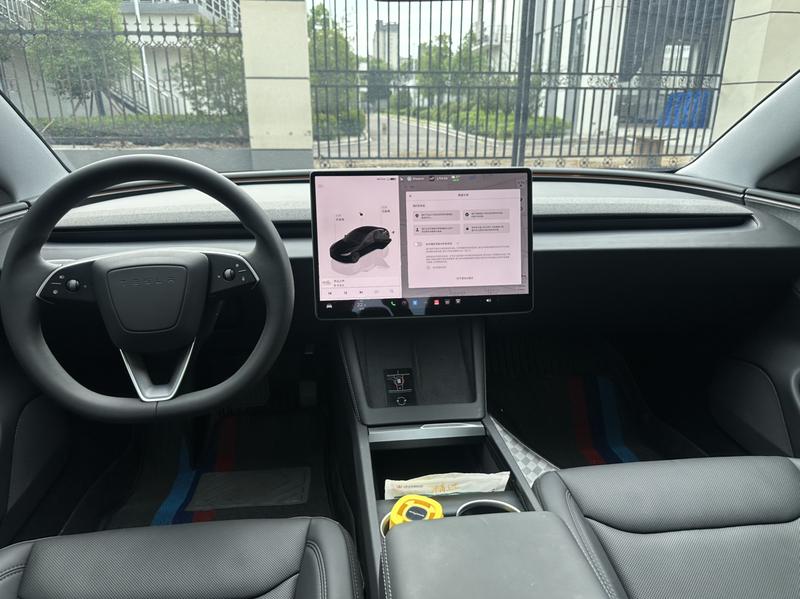 Tesla Model 3, 2025 — фото 7 из 10