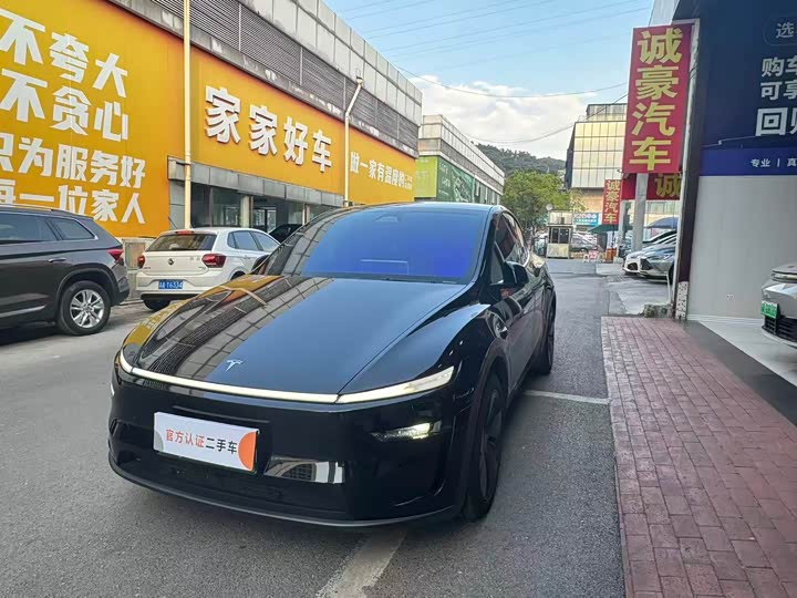Tesla Model Y, 2025 — купить в Иванове под ключ