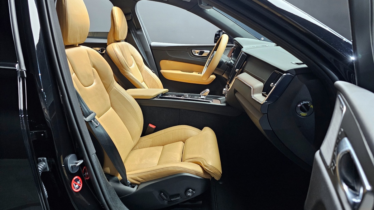 Volvo XC60, 2024 — фото 11 из 12