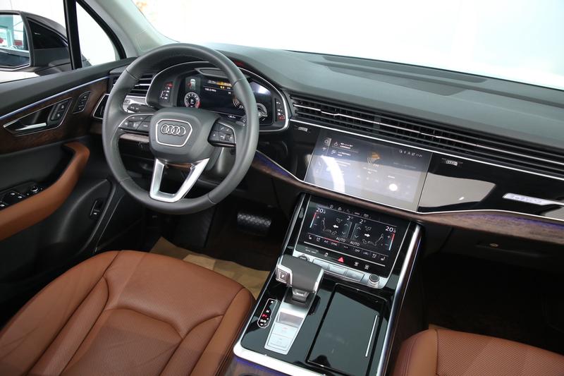 Audi Q7, 2022 — фото 6 из 12