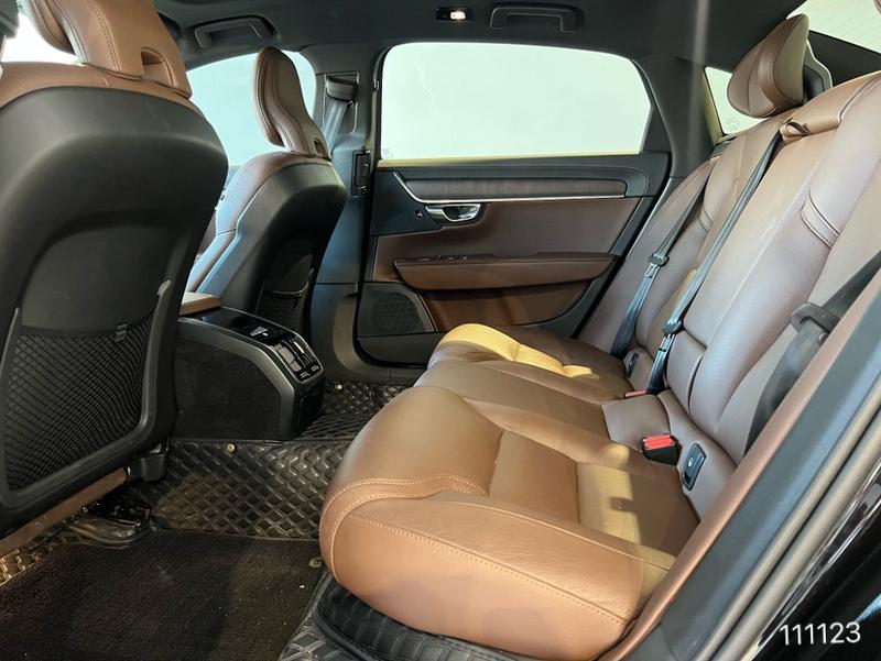 Volvo S90, 2025 — фото 8 из 9