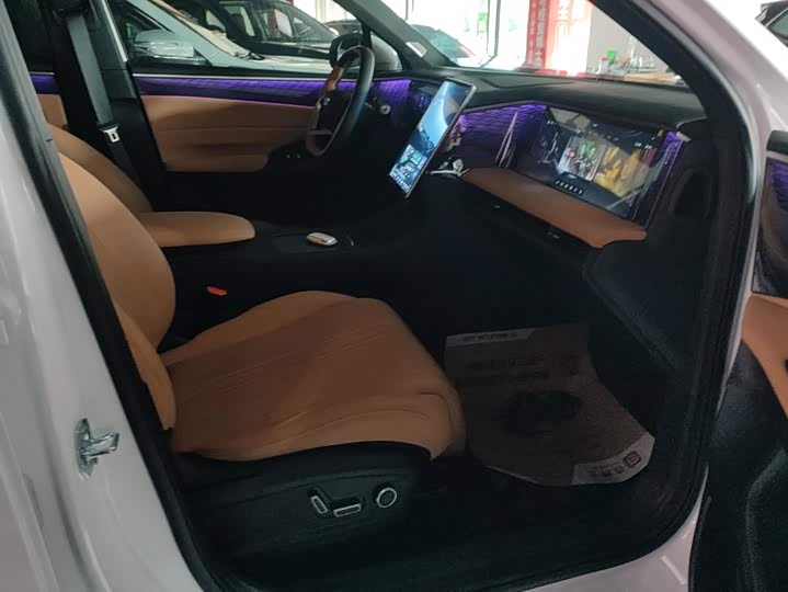 Geely Galaxy L7, 2024 — фото 7 из 9