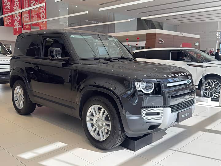 Land Rover Defender, 2026 — фото 3 из 9