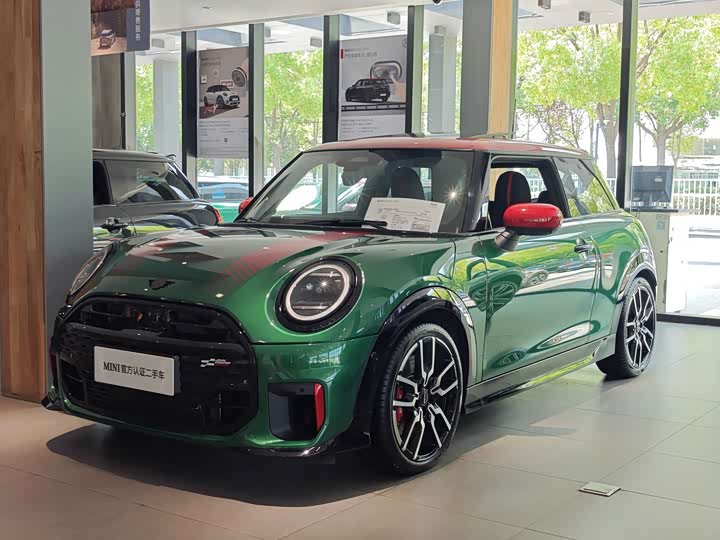 Mini Mini JCW, 2024 — купить в Саратове под ключ