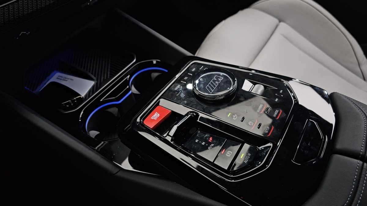 BMW M5, 2025 — фото 9 из 12