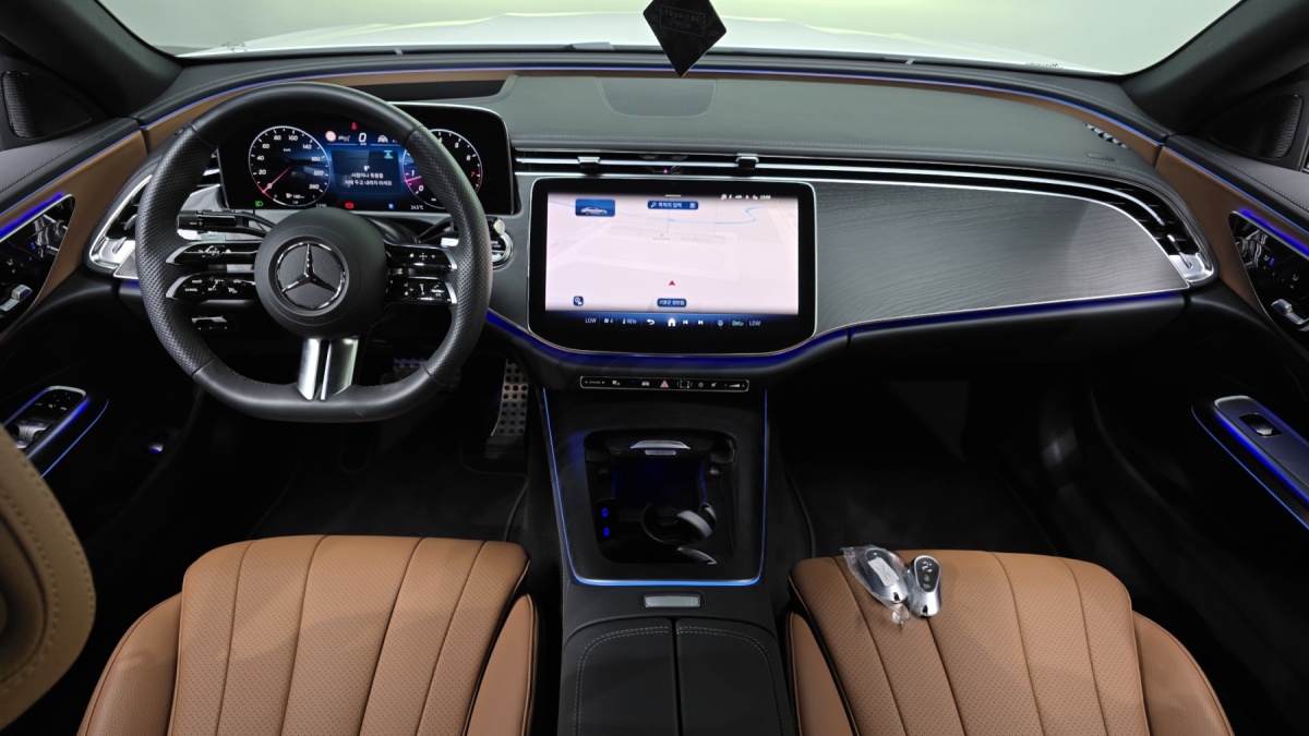 Mercedes-Benz E-Class, 2025 — фото 6 из 12