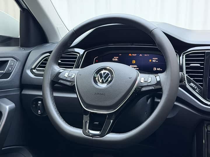 Volkswagen T-Roc, 2022 — фото 8 из 9