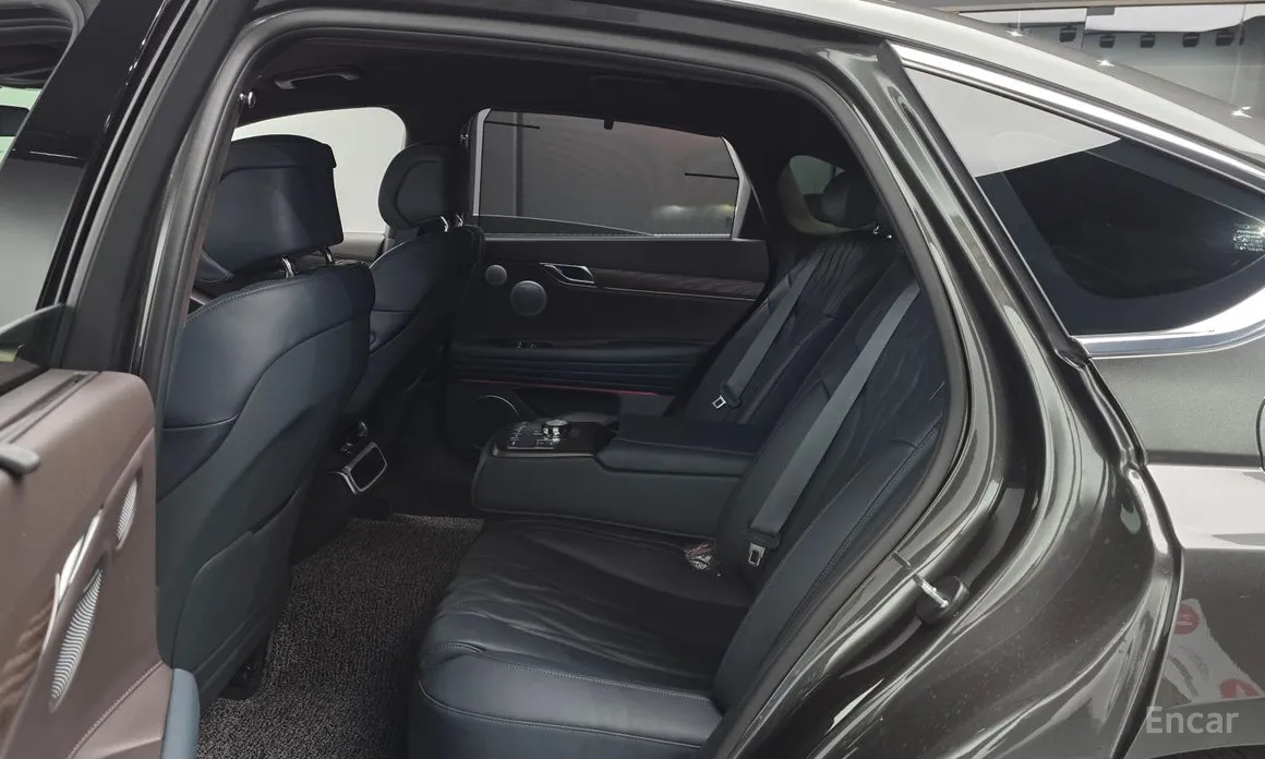 Genesis G80, 2025 — фото 12 из 12