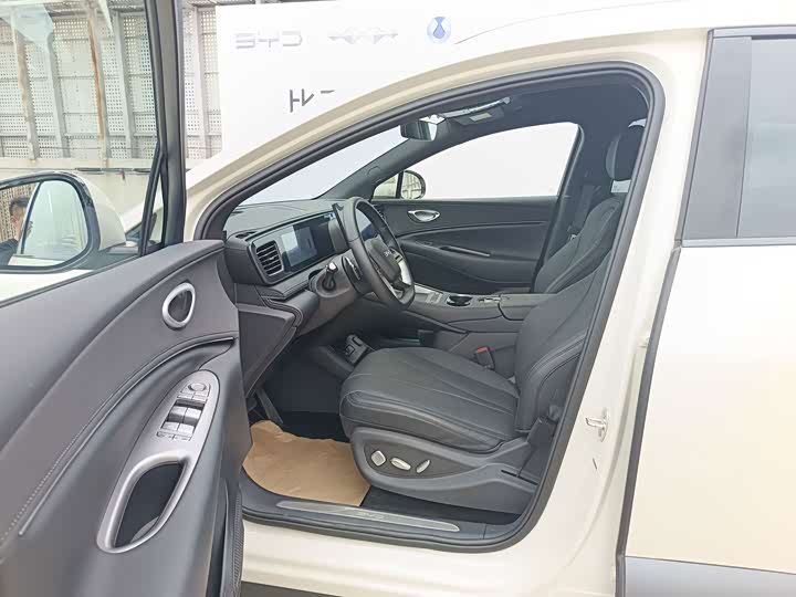BYD Sea Lion 06 Hybrid/EV, 2025 — фото 7 из 9