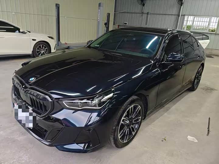 BMW 5 Series, 2025 — купить в Санкт-Петербурге под ключ