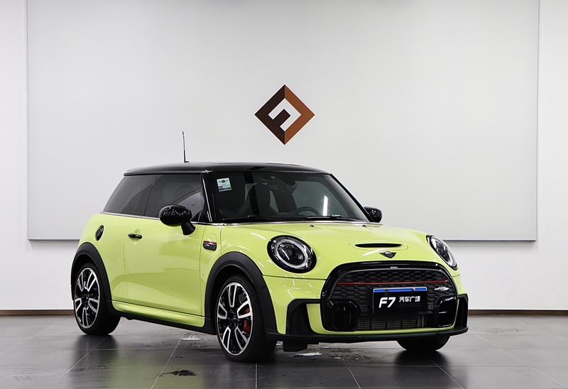 Mini Mini JCW, 2022 — фото 3 из 12