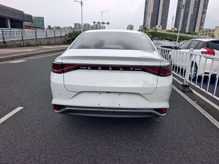 Geely Emgrand L, 2022 — фото 8 из 9