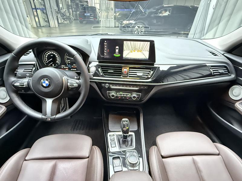 BMW 1 Series, 2023 — фото 7 из 12
