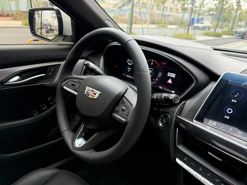 Cadillac CT5, 2023 — фото 10 из 12