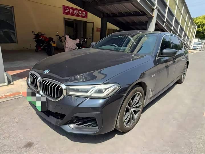 BMW 5 Series Hybrid, 2023 — купить в Белгороде под ключ