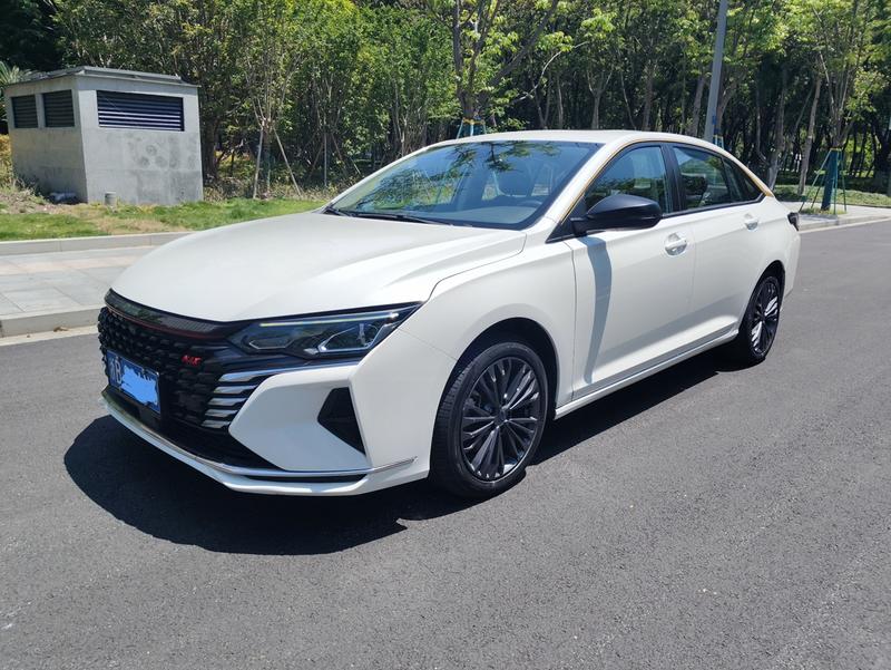 Dongfeng Aeolus Yixuan Max, 2021 — купить в Саранске под ключ