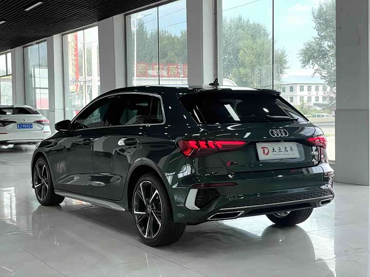 Audi A3, 2023 — фото 4 из 9