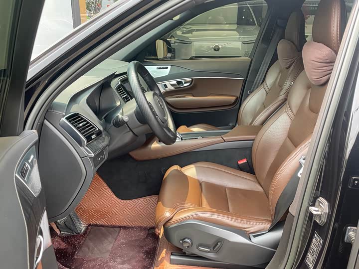 Volvo XC90 Hybrid, 2022 — фото 5 из 9