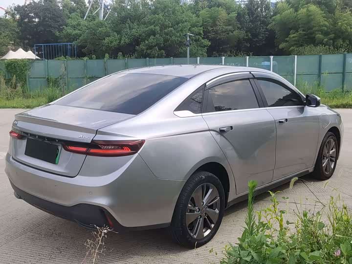 Geely Geometry A, 2022 — фото 7 из 9