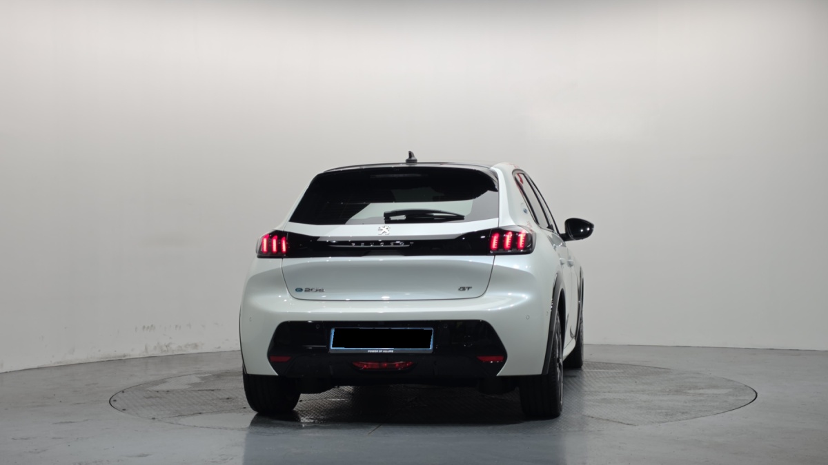 Peugeot 208, 2022 — фото 4 из 12