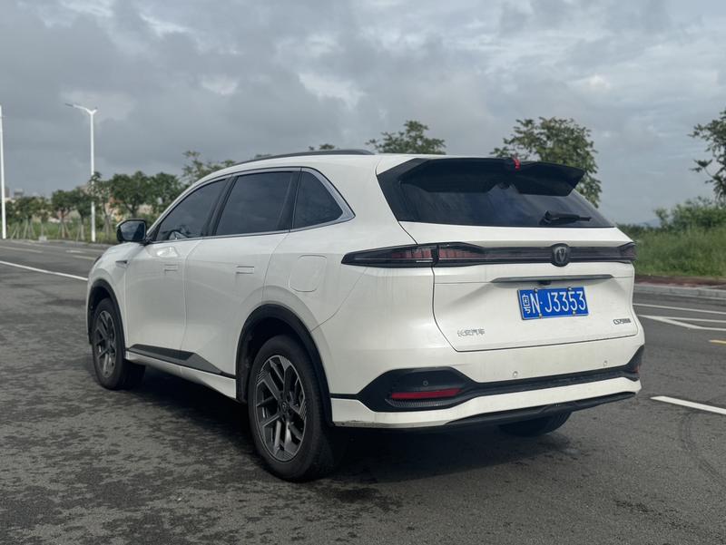 Changan CS75 Plus, 2026 — фото 4 из 9