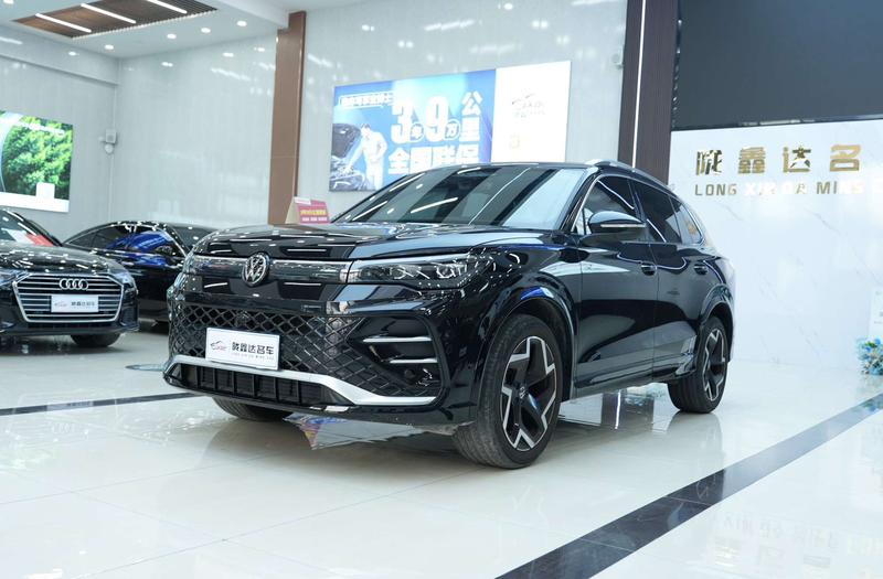Volkswagen Tiguan L Pro, 2024 — купить в Санкт-Петербурге под ключ
