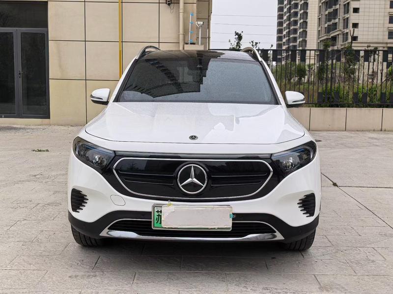 Mercedes-Benz EQB, 2022 — фото 2 из 11