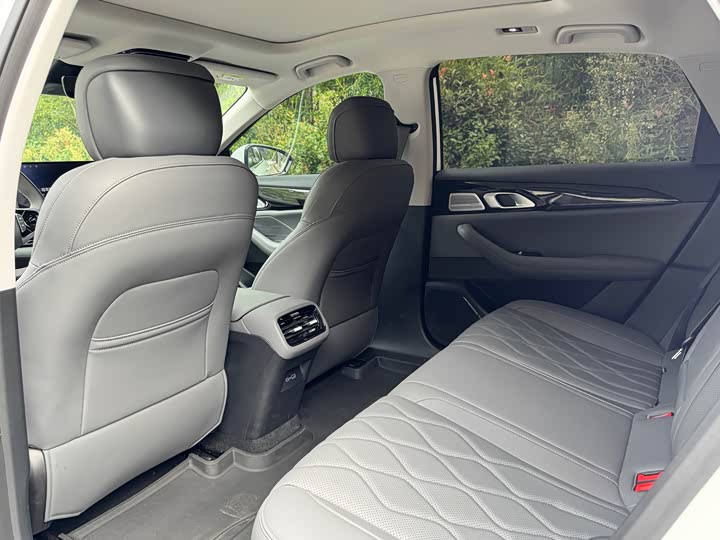 Geely Galaxy A7, 2025 — фото 8 из 9