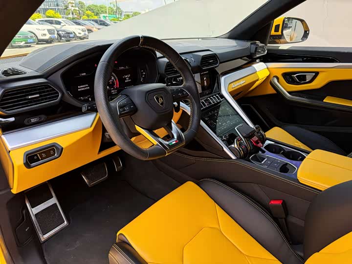 Lamborghini Urus, 2023 — фото 3 из 9