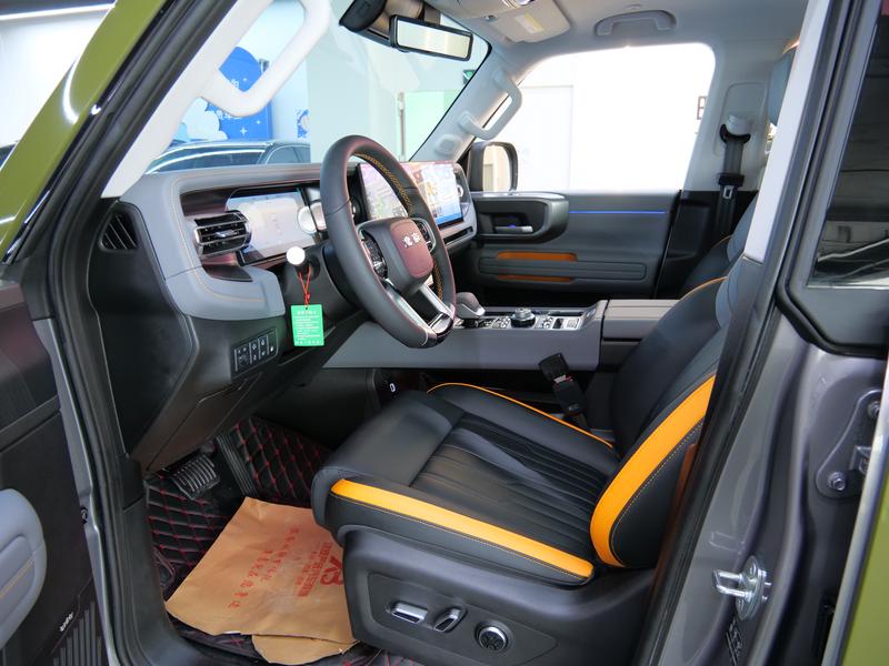 BAIC Beijing BJ40 Hybrid, 2025 — фото 11 из 12