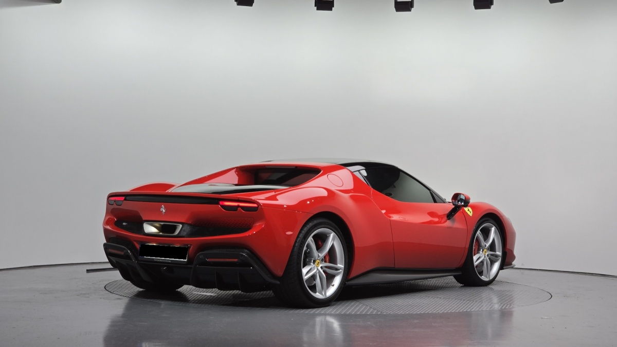 Ferrari 296, 2023 — фото 2 из 12