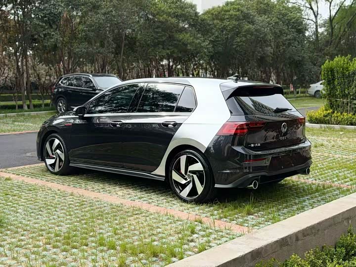 Volkswagen Golf GTI, 2023 — фото 7 из 9