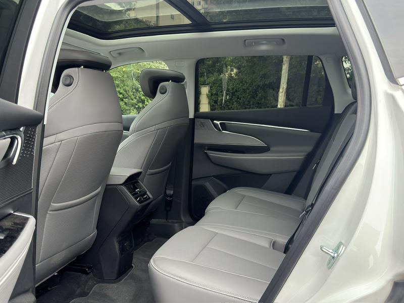 Buick Electra E5, 2025 — фото 10 из 12