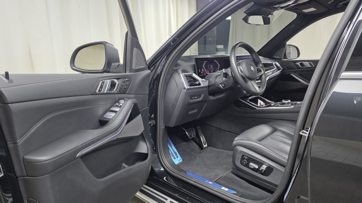 BMW X7, 2024 — фото 10 из 12