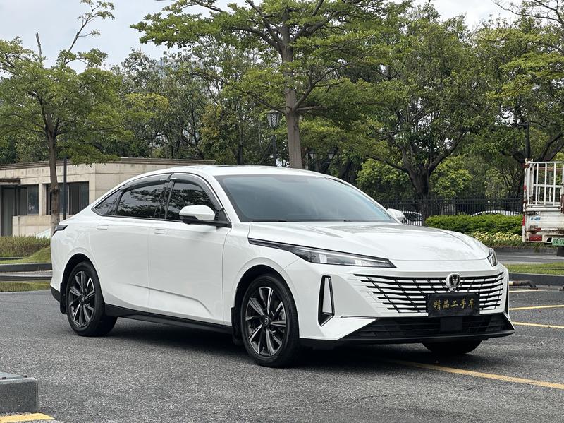 Changan Eado Plus, 2024 — фото 3 из 12