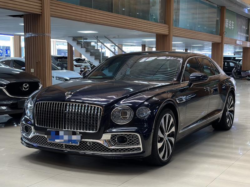 Bentley Flying Spur, 2023 — купить в Туле под ключ