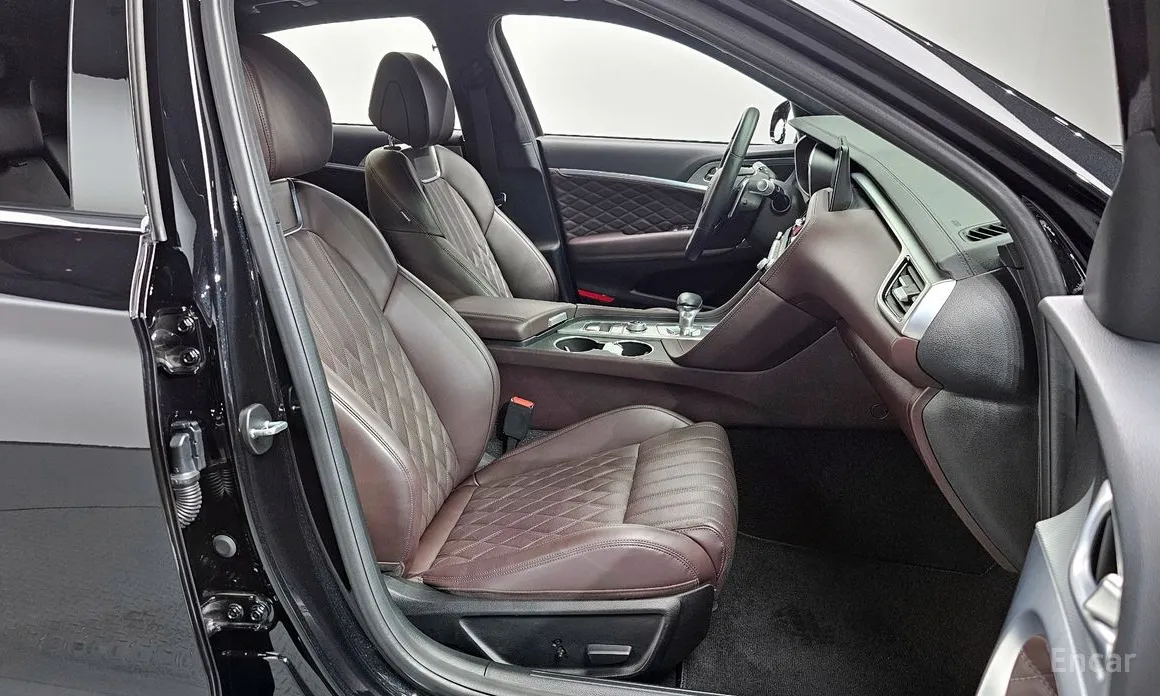 Genesis G70, 2023 — фото 10 из 12