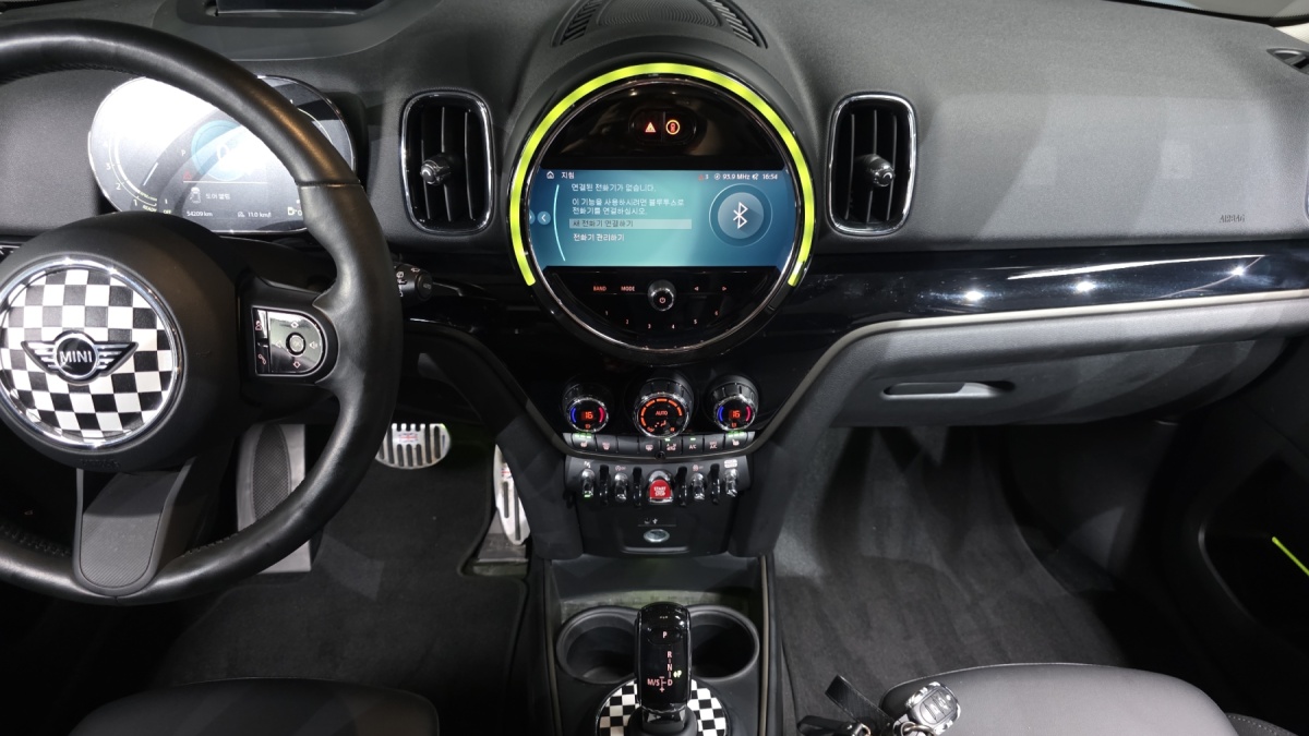 Mini Countryman, 2023 — фото 12 из 12