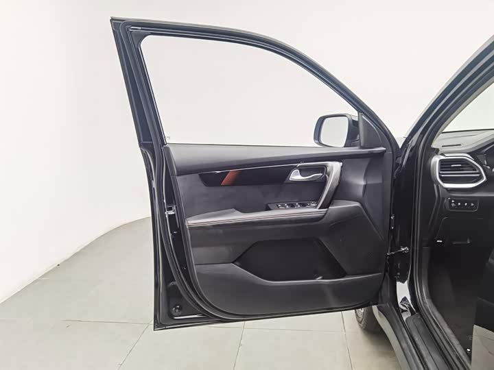 Kia Sportage GT-line, 2022 — фото 8 из 9