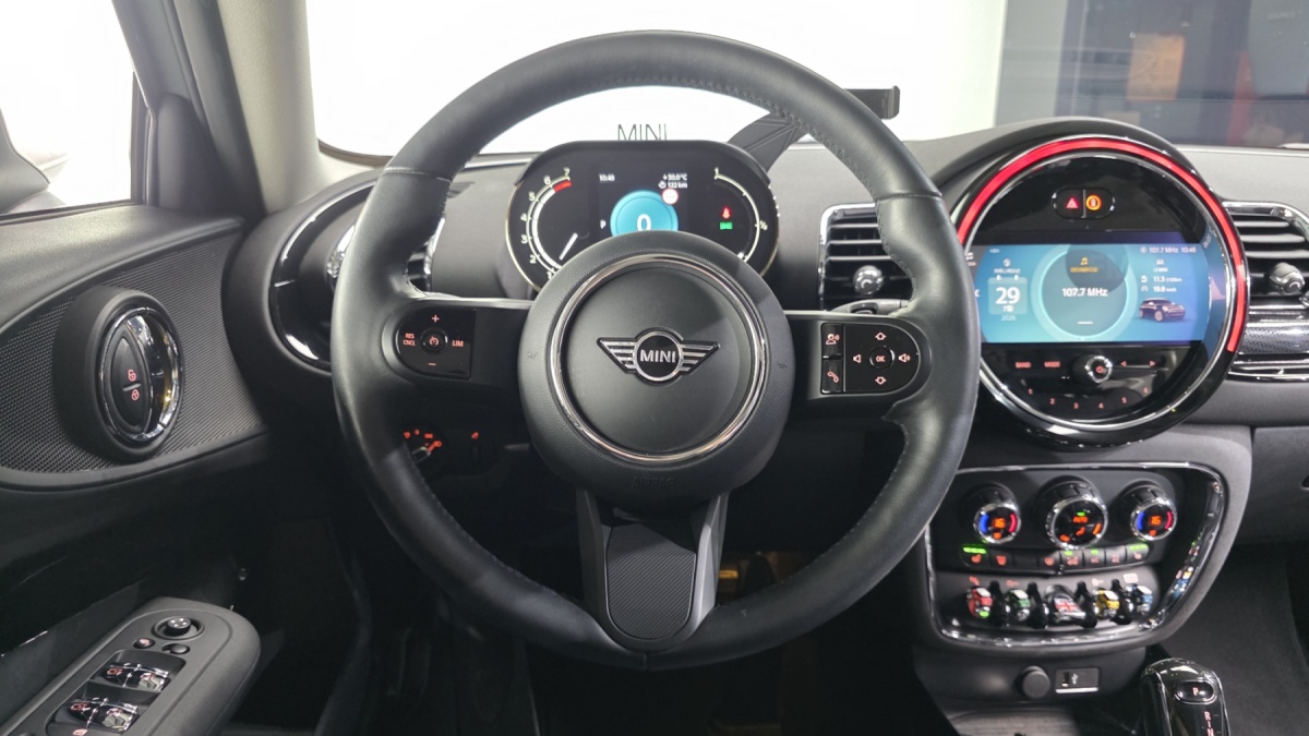 Mini Clubman, 2022 — фото 12 из 12